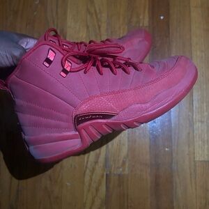 Jordan 12 gym red